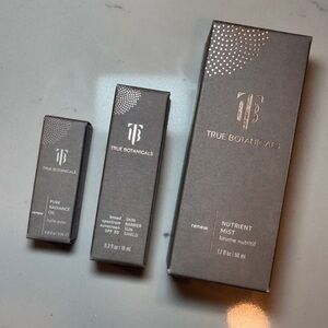 True Botanicals Kit (BRAND NEW) Radiance Oil, Sun Shield, Nutrient Mist